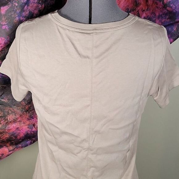 NWOT Isaac Mizrahi Essential V-neck T-shirt Sz XXS - Picture 6 of 11
